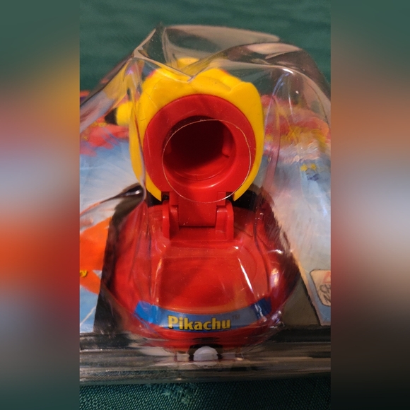 VERY RARE Pokemon Pikachu Finger Forces Figure TALKS!! New. SEALED Hasbro Tiger - Picture 5 of 6